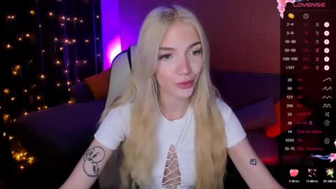 Anya online show from 10/16/25, 02:34