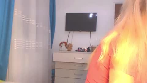 An online show from 01/06/25, 02:04