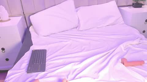 Snapshot of aome_purpuree chatting on 09/10/25, 04:40 Aome online show from 09/10/25, 04:40