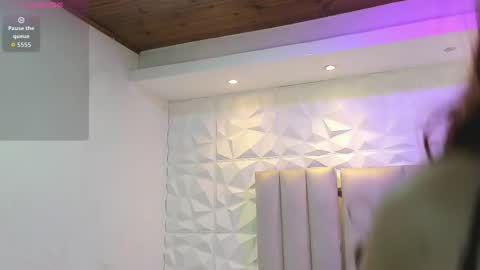 Snapshot of aome_purpuree chatting on 09/17/25, 01:02 Aome online show from 09/17/25, 01:02