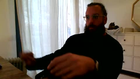 Snapshot of apc_3 chatting on 12/09/24, 03:11 apc_3 online show from 12/09/24, 03:11