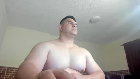 Snapshot of apholov chatting on 09/23/25, 08:39 follow me here you find me online show from 09/23/25, 08:39