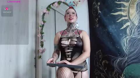 aphrodite__bloom online show from 11/13/25, 06:29