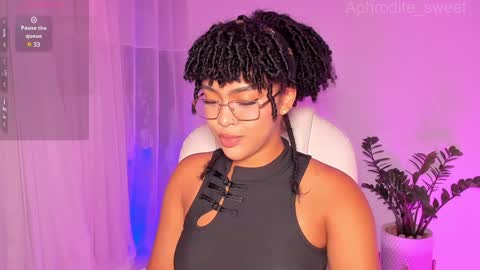 Snapshot of aphrodite_sweet chatting on 01/31/25, 04:38 Karla online show from 01/31/25, 04:38