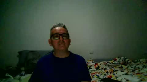 Snapshot of apixaba chatting on 12/30/24, 10:45 furry bear online show from 12/30/24, 10:45