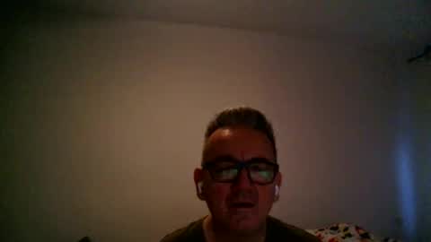Snapshot of apixaba chatting on 01/06/25, 04:34 furry bear online show from 01/06/25, 04:34