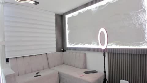 Snapshot of apolo_bianco_ chatting on 02/26/25, 07:53 APOLO online show from 02/26/25, 07:53