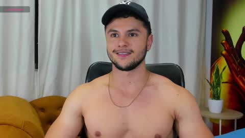 Snapshot of apolo_klein1 chatting on 02/25/25, 07:25 Apolo online show from 02/25/25, 07:25