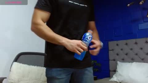 Snapshot of apolo_klein1 chatting on 03/01/25, 02:23 Apolo online show from 03/01/25, 02:23