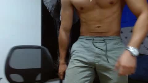 Snapshot of apolo_klein1 chatting on 03/07/25, 06:46 Apolo online show from 03/07/25, 06:46