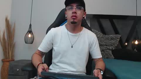 Apolo online show from 10/23/25, 04:39