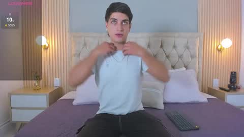 Apolo online show from 11/23/25, 03:06