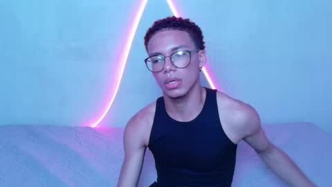 apolo_night online show from 11/20/25, 01:44