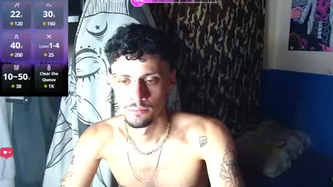Snapshot of apolo_s chatting on 01/01/25, 10:11 Andres online show from 01/01/25, 10:11