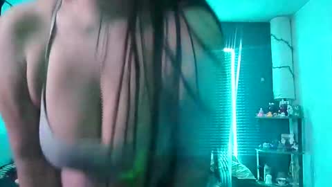 Apple online show from 12/30/24, 06:42