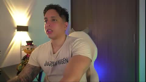 Snapshot of appolo_allen chatting on 10/21/25, 09:26 insta appolo master online show from 10/21/25, 09:26