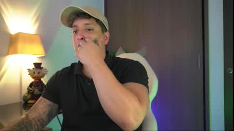 Snapshot of appolo_allen chatting on 11/04/25, 02:54 insta appolo master online show from 11/04/25, 02:54