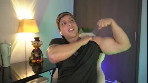 Snapshot of appolo_allen chatting on 11/06/25, 02:45 insta appolo master online show from 11/06/25, 02:45