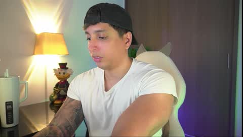 Snapshot of appolo_allen chatting on 11/07/25, 03:50 insta appolo master online show from 11/07/25, 03:50