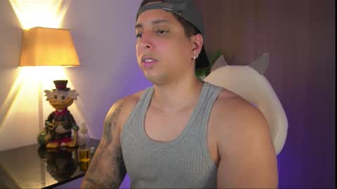 Snapshot of appolo_allen chatting on 11/08/25, 03:29 insta appolo master online show from 11/08/25, 03:29