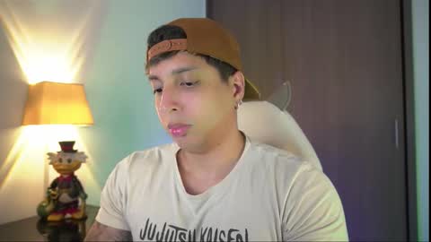 Snapshot of appolo_allen chatting on 11/10/25, 05:06 insta appolo master online show from 11/10/25, 05:06