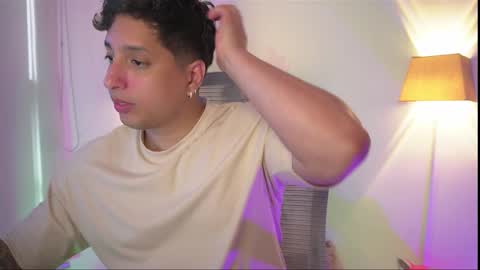 Snapshot of appolo_allen chatting on 11/16/25, 09:42 insta appolo master online show from 11/16/25, 09:42