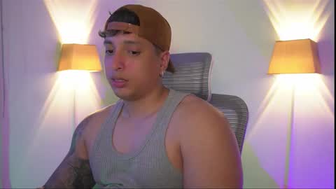 Snapshot of appolo_allen chatting on 11/18/25, 03:45 insta appolo master online show from 11/18/25, 03:45