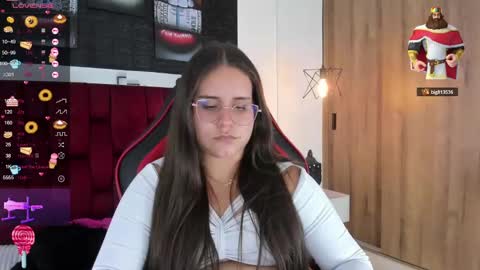 Snapshot of april1_sc chatting on 12/04/24, 05:33 April SC online show from 12/04/24, 05:33