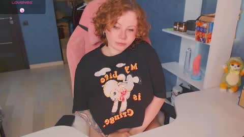Snapshot of april_hentaigirl chatting on 10/13/25, 12:27 my special content online show from 10/13/25, 12:27