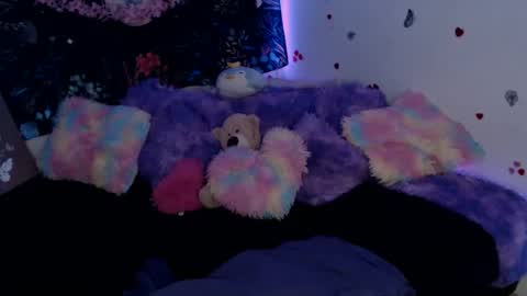 april_l6 online show from 10/31/25, 10:33