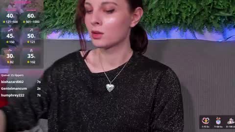Snapshot of aprilavery chatting on 03/11/25, 10:53 April online show from 03/11/25, 10:53
