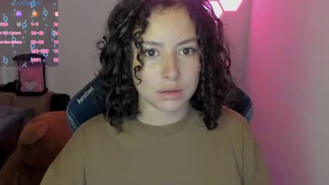 Snapshot of aqua_emilly chatting on 12/16/24, 03:30 aqua emilly online show from 12/16/24, 03:30