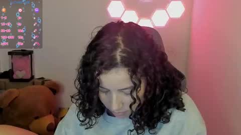 Snapshot of aqua_emilly chatting on 01/11/25, 02:20 aqua emilly online show from 01/11/25, 02:20