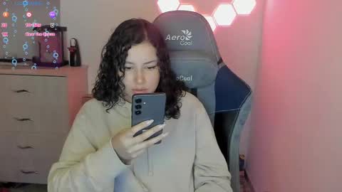 Snapshot of aqua_emilly chatting on 02/13/25, 02:45 aqua emilly online show from 02/13/25, 02:45