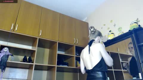 aqualen online show from 10/10/25, 10:14