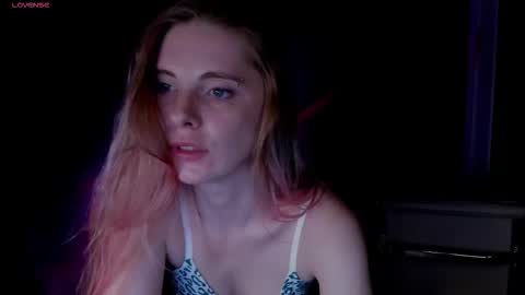 aqualen online show from 10/28/25, 01:14