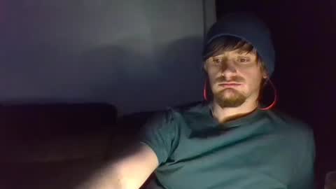 Snapshot of aquarius4220 chatting on 12/31/24, 02:08 Aquarius420 online show from 12/31/24, 02:08