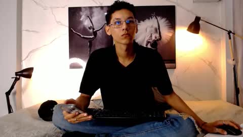Snapshot of aquarius_xxx chatting on 10/16/25, 11:55 aquarius_xxx online show from 10/16/25, 11:55