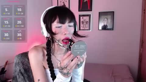 Arabella online show from 11/01/25, 04:25