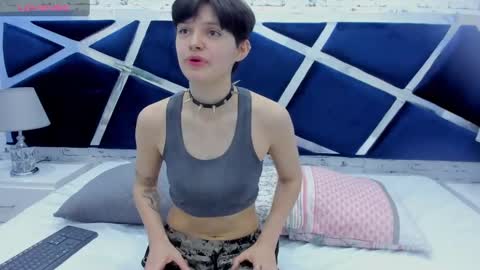 Snapshot of arabellablue chatting on 09/26/25, 01:04 ArabellaBlue online show from 09/26/25, 01:04