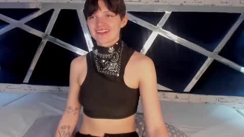 Snapshot of arabellablue chatting on 10/02/25, 01:18 ArabellaBlue online show from 10/02/25, 01:18