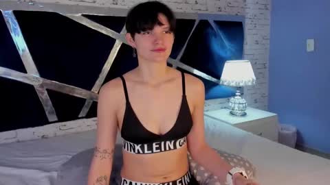 Snapshot of arabellablue chatting on 10/05/25, 01:31 ArabellaBlue online show from 10/05/25, 01:31