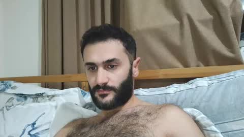 Snapshot of arabhairy90 chatting on 12/03/24, 05:01 hairycub online show from 12/03/24, 05:01