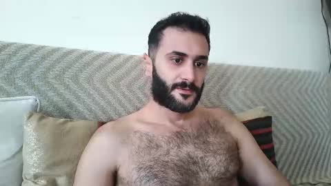 Snapshot of arabhairy90 chatting on 12/12/24, 10:13 hairycub online show from 12/12/24, 10:13