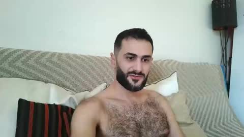 Snapshot of arabhairy90 chatting on 12/21/24, 05:14 hairycub online show from 12/21/24, 05:14