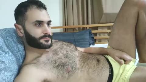 Snapshot of arabhairy90 chatting on 02/12/25, 05:05 hairycub online show from 02/12/25, 05:05
