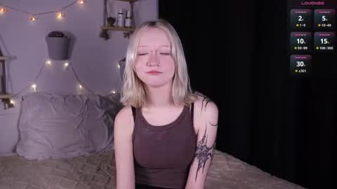 Jenny online show from 10/26/25, 08:20