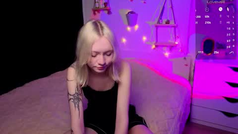 Jenny online show from 11/14/25, 07:51