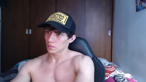 Snapshot of ares_aestheticgod chatting on 12/18/24, 06:57 Ares D online show from 12/18/24, 06:57