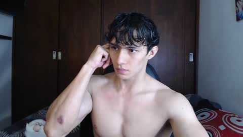 Snapshot of ares_aestheticgod chatting on 12/25/24, 01:53 Ares D online show from 12/25/24, 01:53